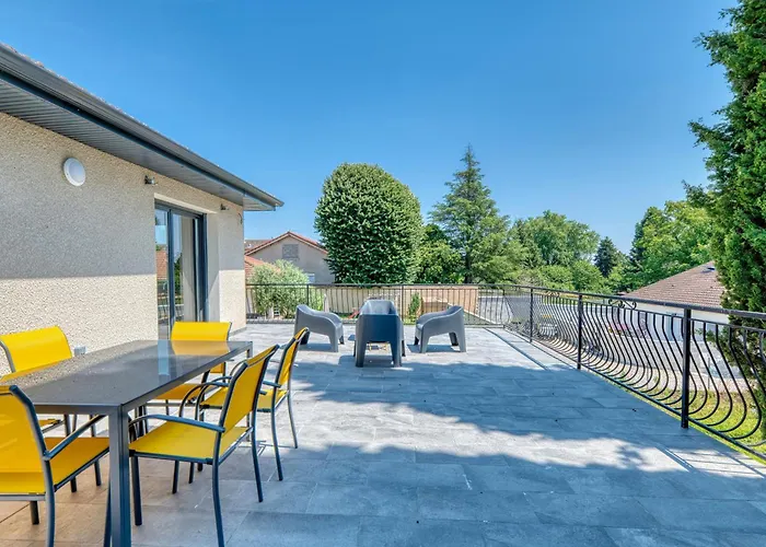 Le Nid De Apartament